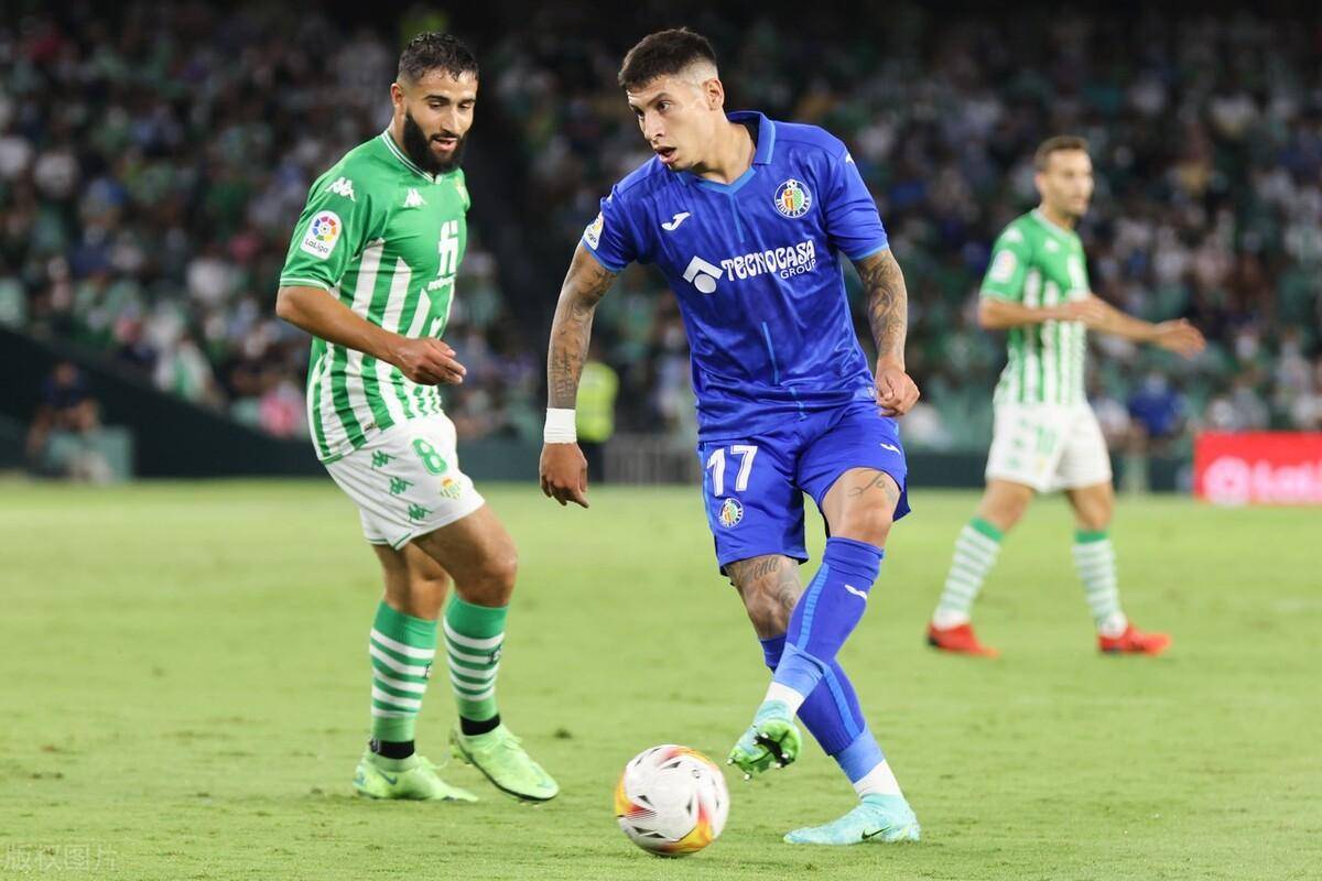 黄蜂68分惨败 黄蜂68分惨败